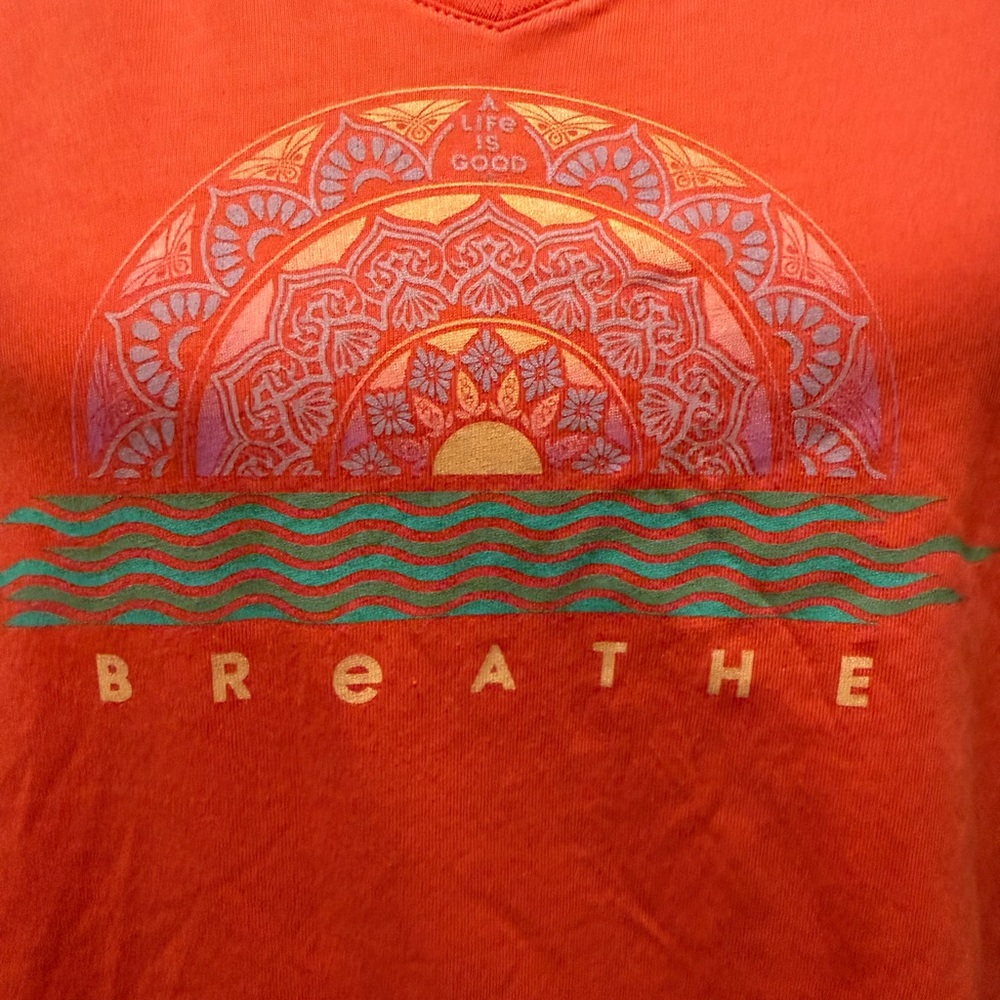 BNWT Life Is Good Women’s Short Sleeve Breathe Tee Shirt. Size Large - Picture 2 of 9